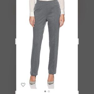 Alfred dinner gray pant , slim fit size 6P. New